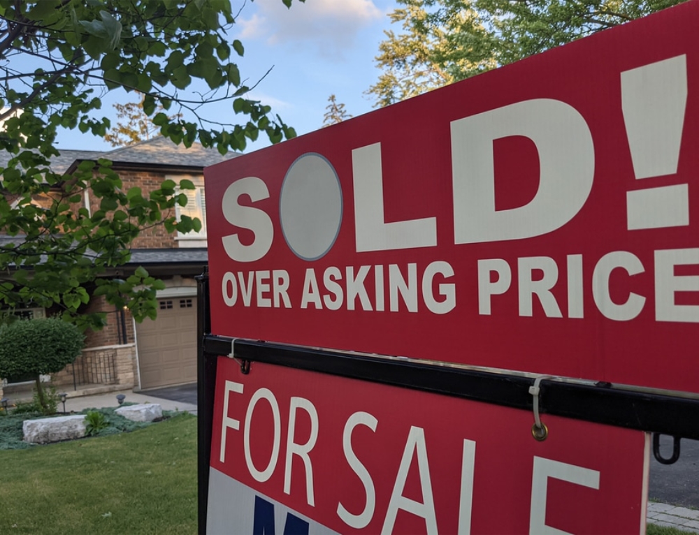 How Do I Avoid Capital Gains Tax on the Sale of a Second Home?