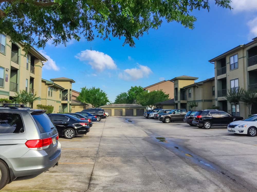 Street scene in a neighborhood