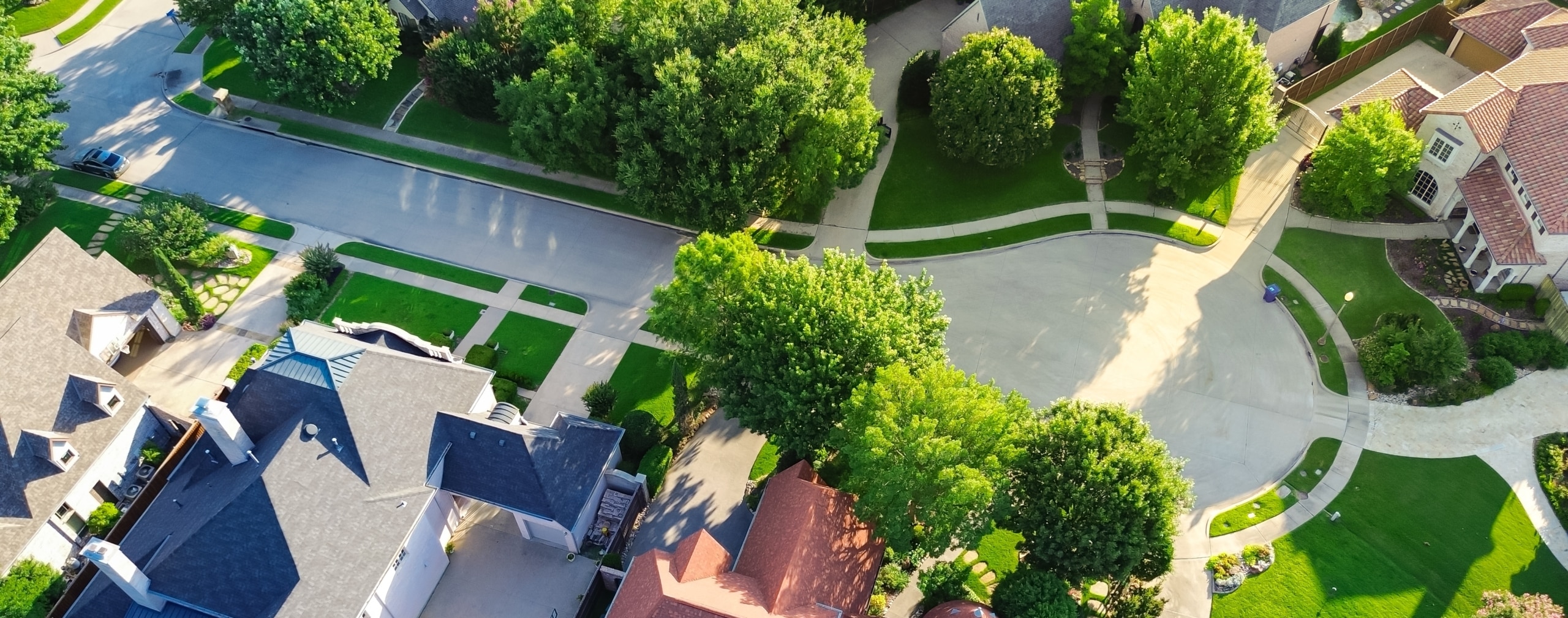 homes in a cul de sac. Is homeowners insurance required?